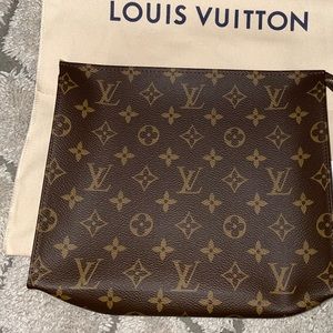 Brand new Louis Vuitton Toiletry 26 WITH RECEIPT